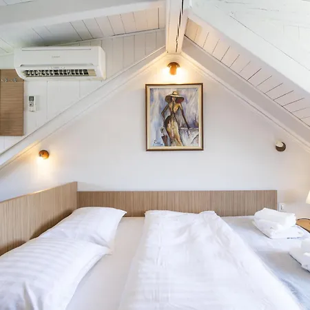 Lucica-3 By Interhome